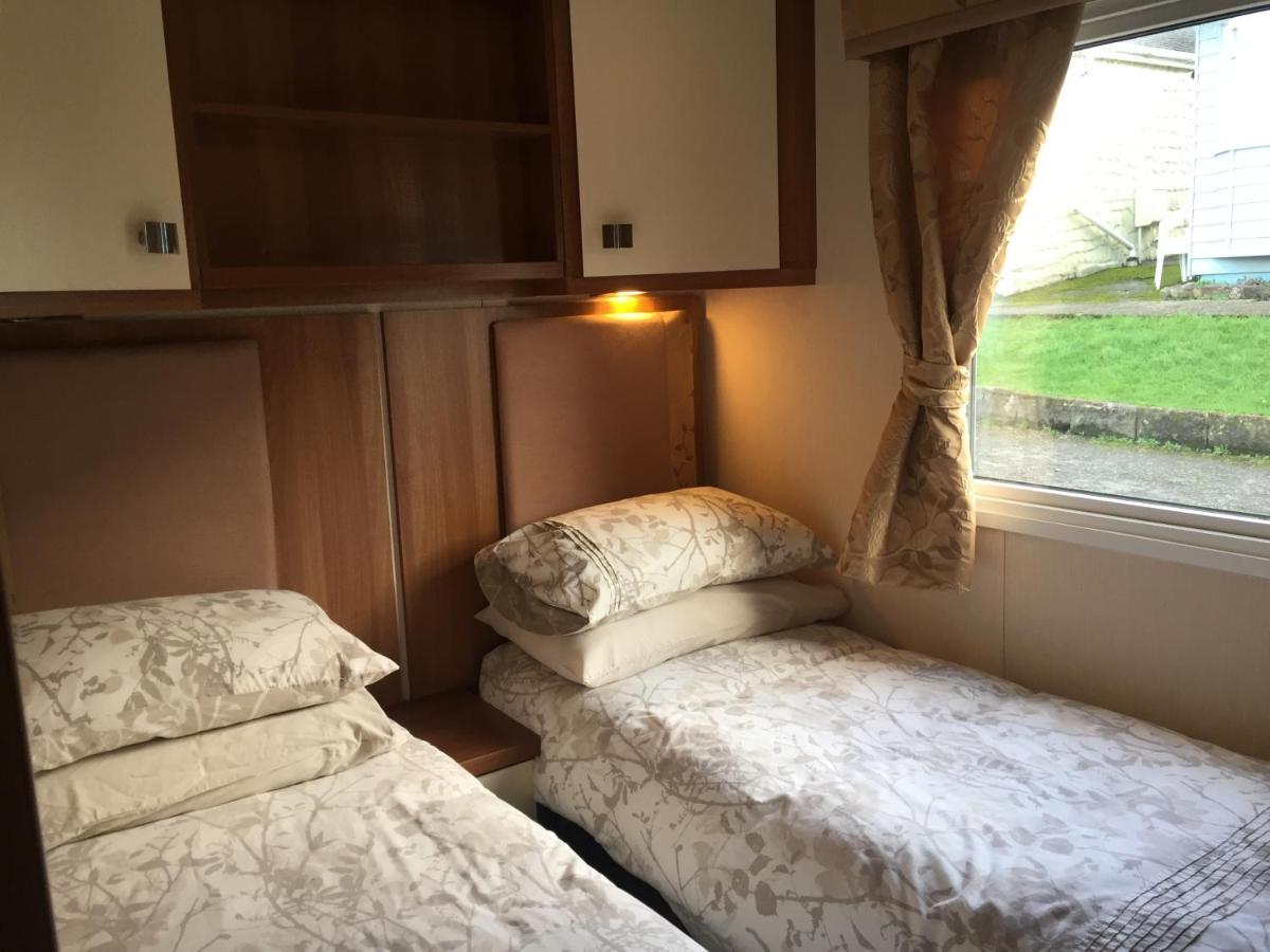 'Hartland Caravan' With Sea Views Bideford Exterior photo