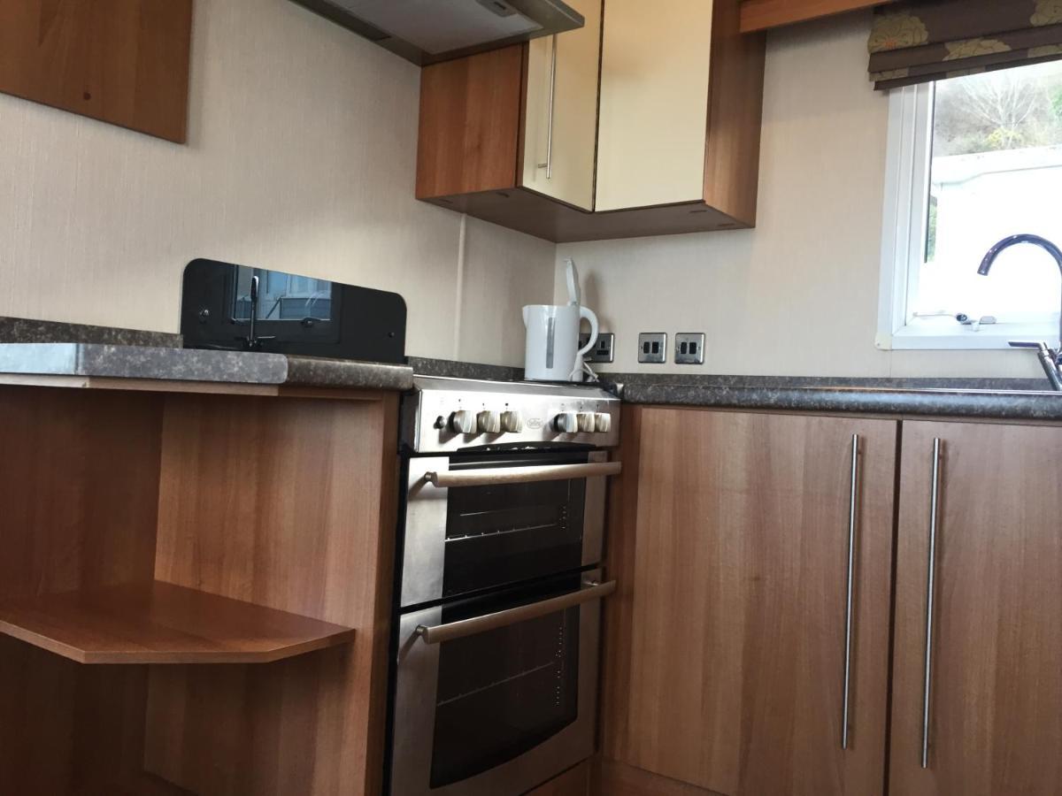 'Hartland Caravan' With Sea Views Bideford Exterior photo